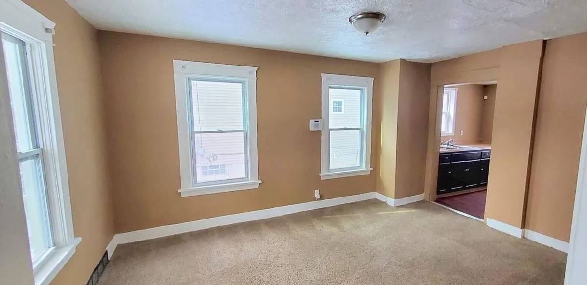 House for rent at 9609 Nelson Ave, Cleveland, OH 44105