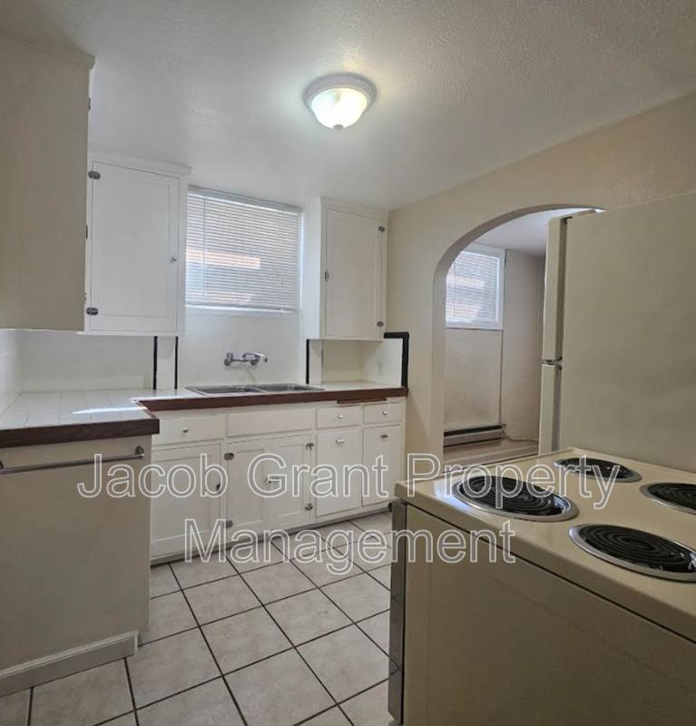 Apartment for rent at 1020 Lake Ave #1, Idaho Falls, ID 83402