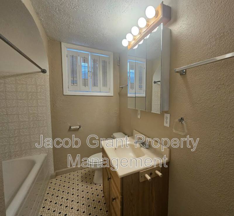 Apartment for rent at 1020 Lake Ave #1, Idaho Falls, ID 83402