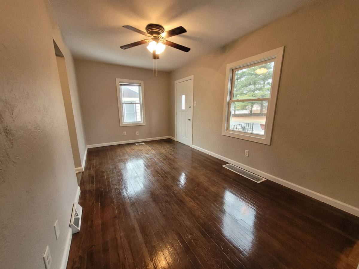 House for rent at 2237 S Union St, Des Moines, IA 50315