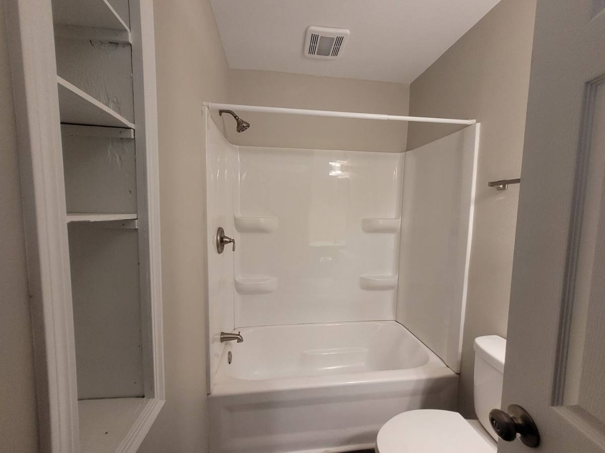 House for rent at 2237 S Union St, Des Moines, IA 50315