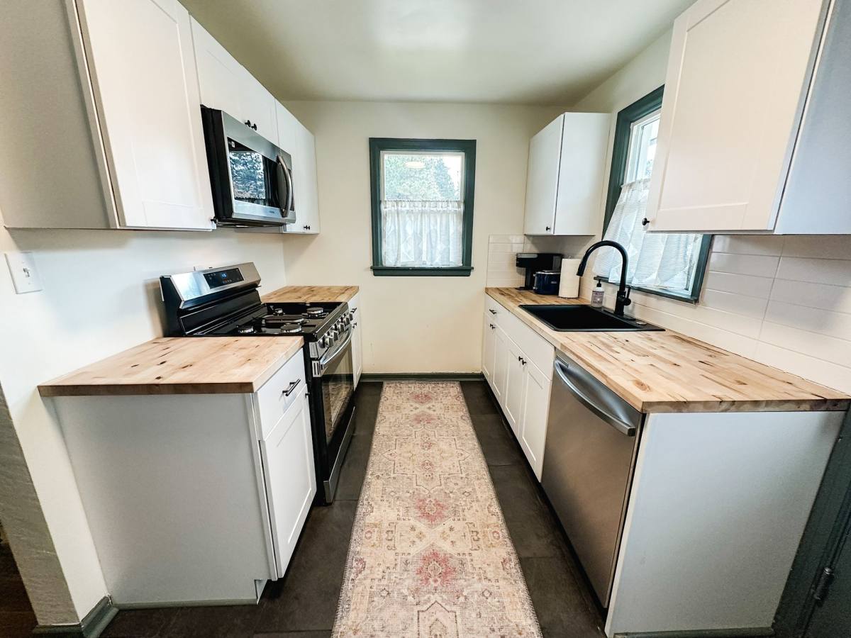 Apartment for rent at 1117 E Saint Vrain Ave, Colorado Springs, CO 80903