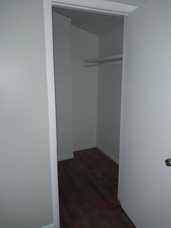 Townhouse for rent at 244 E Prospect St, Painesville, OH 44077