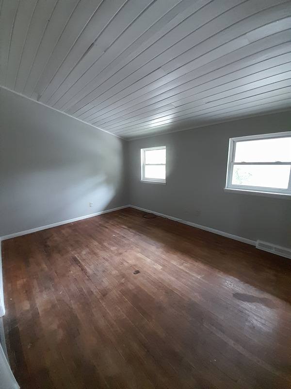 Townhouse for rent at 244 E Prospect St, Painesville, OH 44077