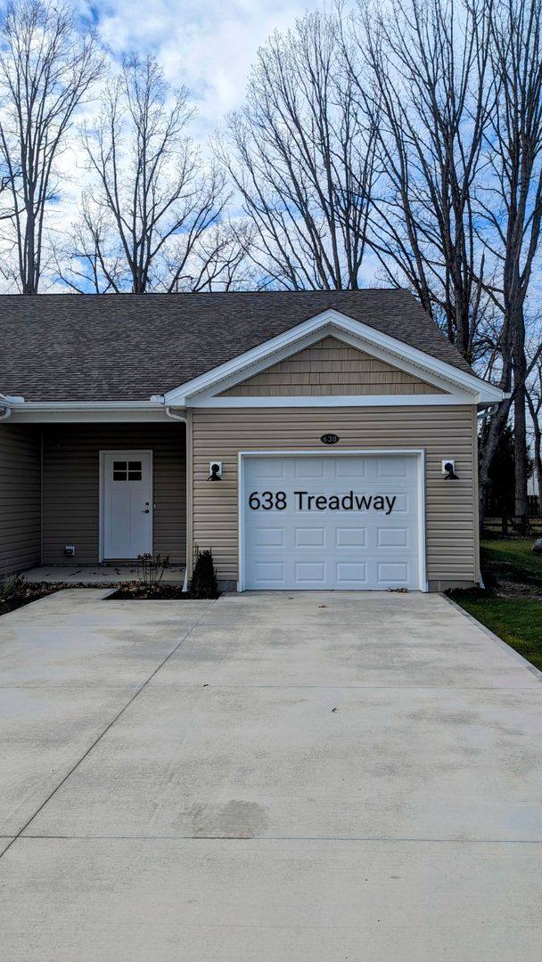 House for rent at 638 Treadyway Blvd, Sheffield Lake, OH 44054
