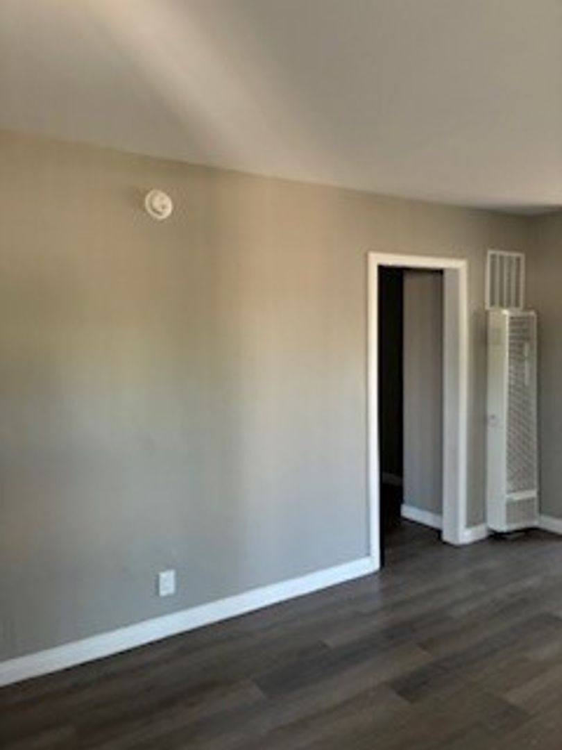 Apartment for rent at 4046-4052 Coco Ave, Los Angeles, CA 90008