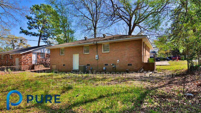House for rent at 125 Charleswood Dr, Columbia, SC 29223