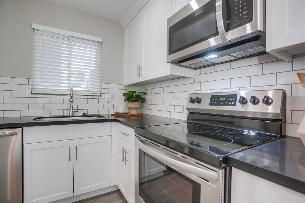 Apartment for rent at 9808 Paseo Montalban, San Diego, CA 92129