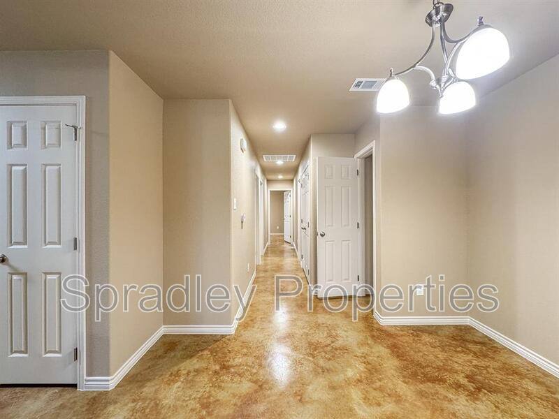 Townhouse for rent at 1044A Edwards Dr, Belton, TX 76513