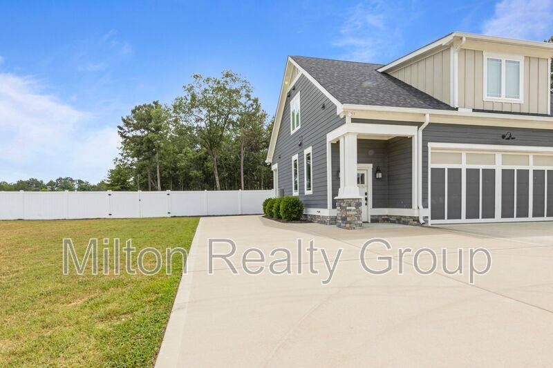 Apartment for rent at 3185 US-421 N, Lillington, NC 27546