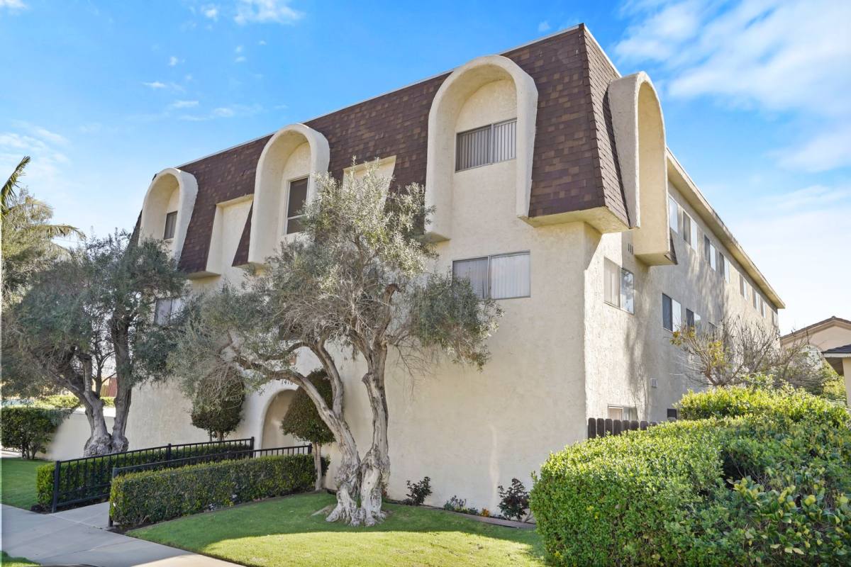 Apartment for rent at 1410 W 260th St, Harbor City, CA 90710