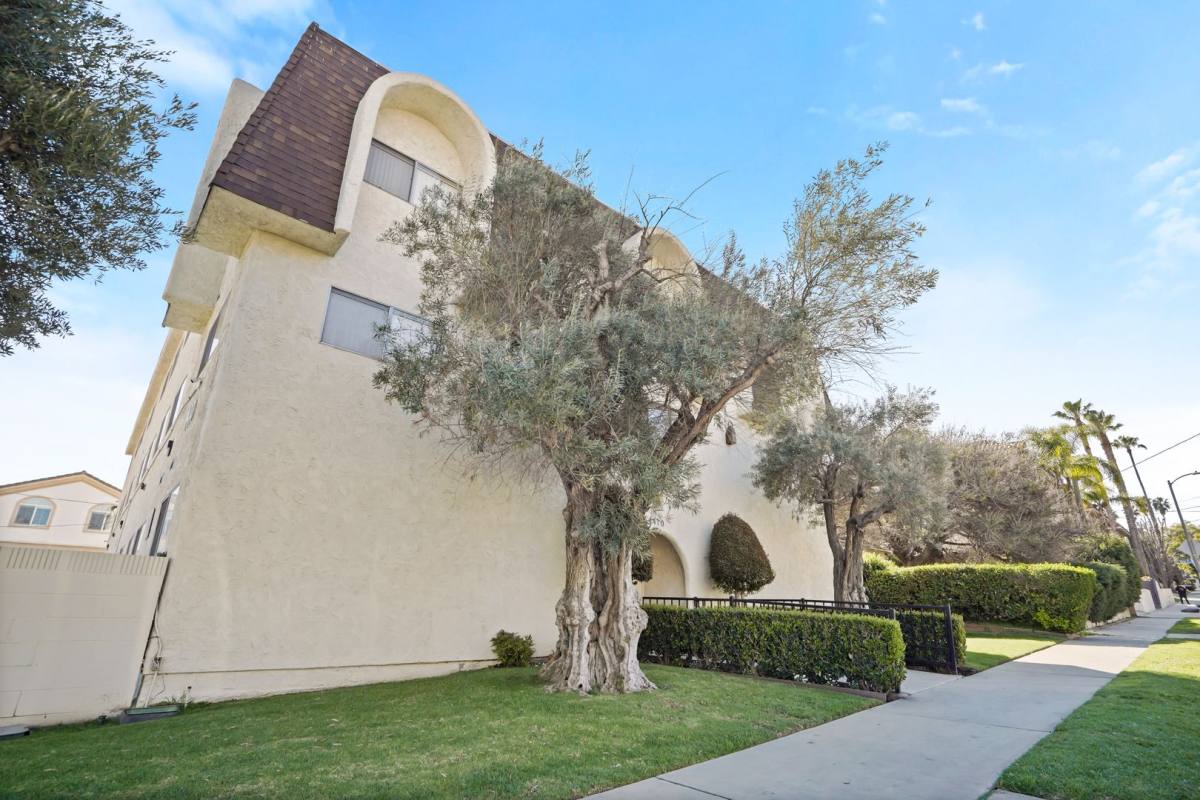 Apartment for rent at 1410 W 260th St, Harbor City, CA 90710
