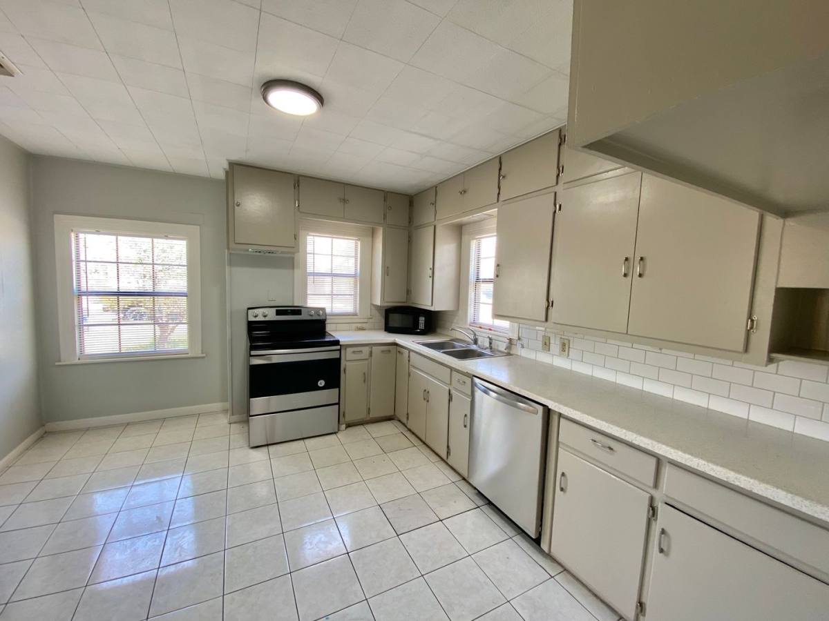 House for rent at 2209 28th St, Lubbock, TX 79411