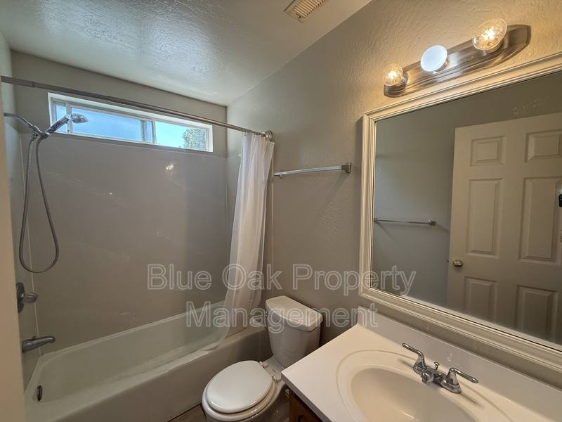 Apartment for rent at 390 Ash St #4, Chico, CA 95928