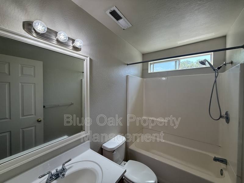 Apartment for rent at 390 Ash St #4, Chico, CA 95928