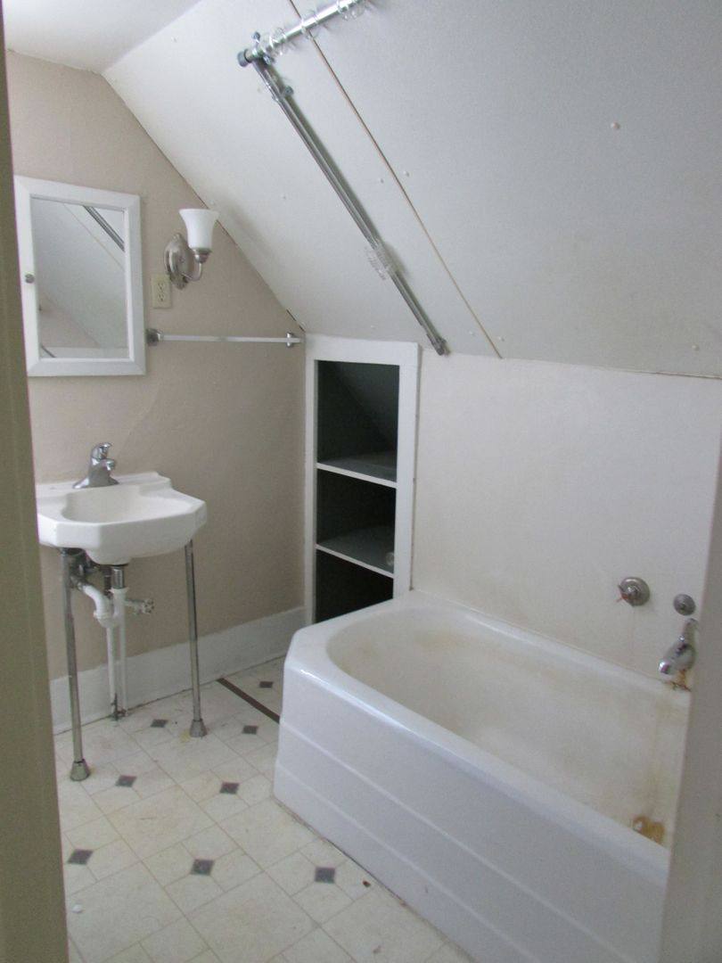 Apartment for rent at 11 N Franklin St, Madison, WI 53703