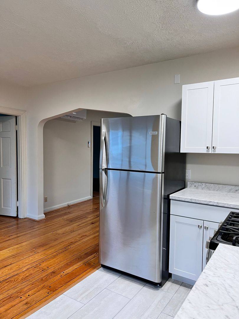 Apartment for rent at 2923 Victoria Ave, Cincinnati, OH 45208
