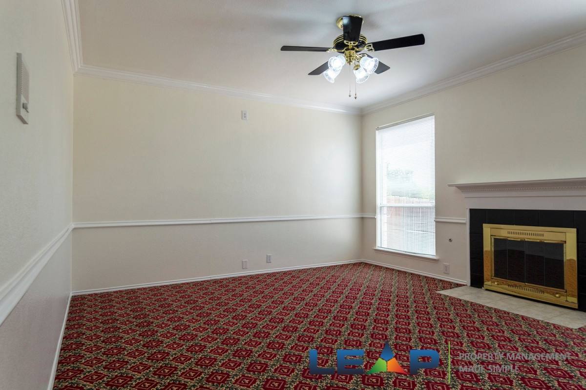 House for rent at 2216 Oak Park Dr, Bedford, TX 76021