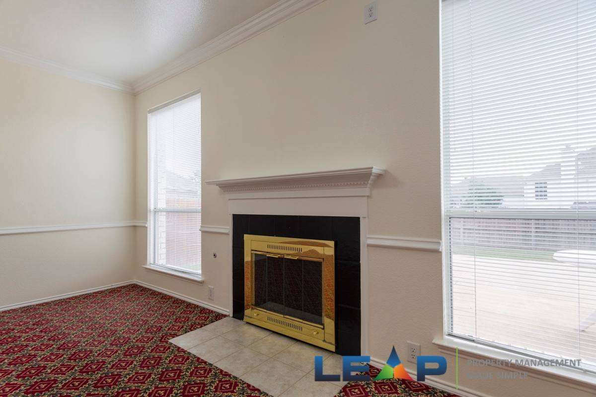 House for rent at 2216 Oak Park Dr, Bedford, TX 76021