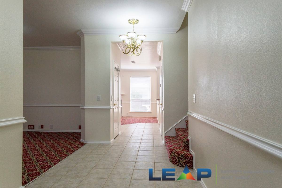 House for rent at 2216 Oak Park Dr, Bedford, TX 76021