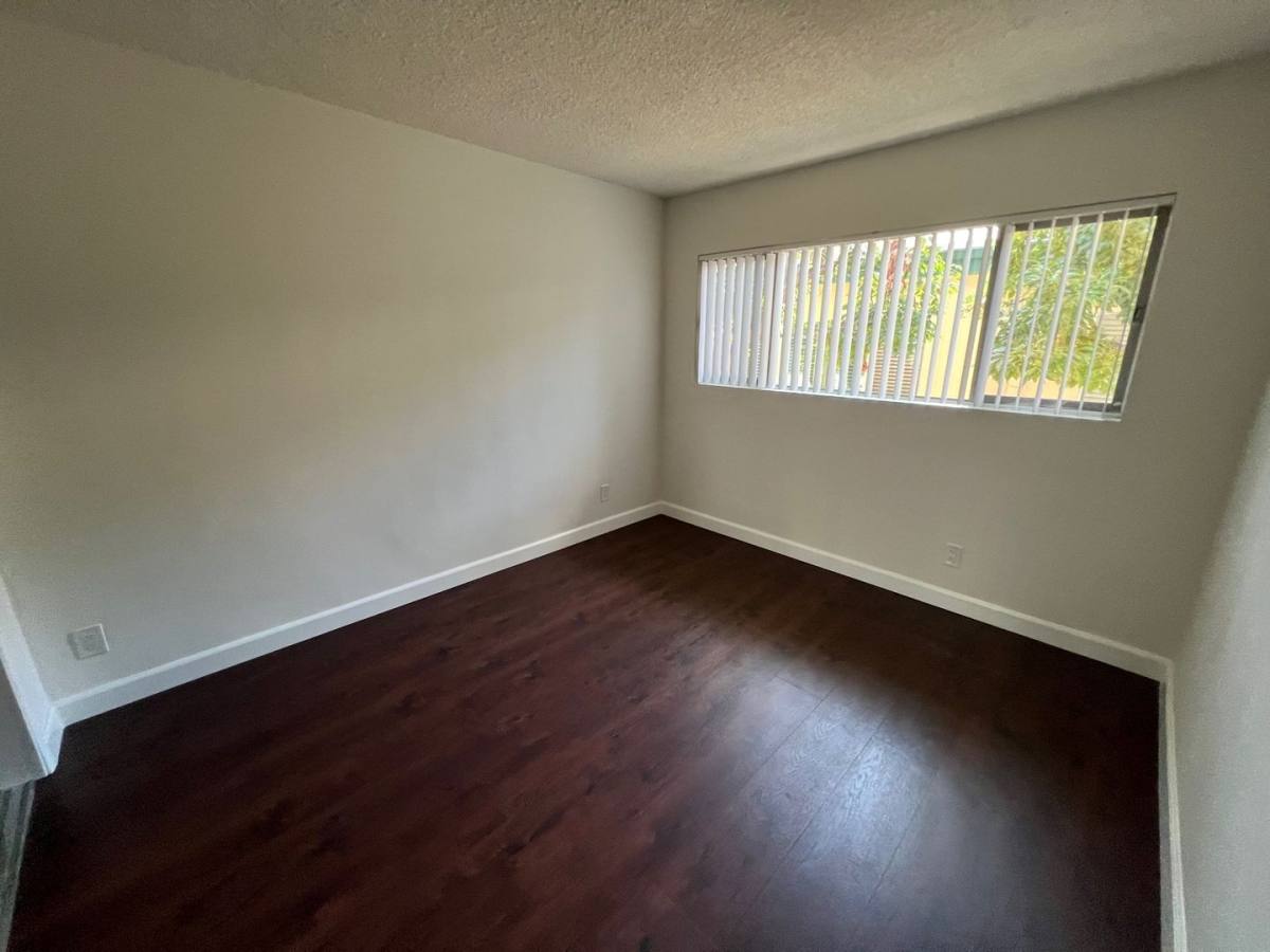 Apartment for rent at 11707 Goshen Ave, Los Angeles, CA 90049
