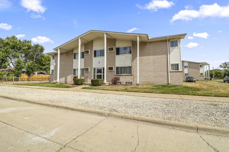 Apartment for rent at 750 Harrison Blvd #5, Lincoln Park, MI 48146