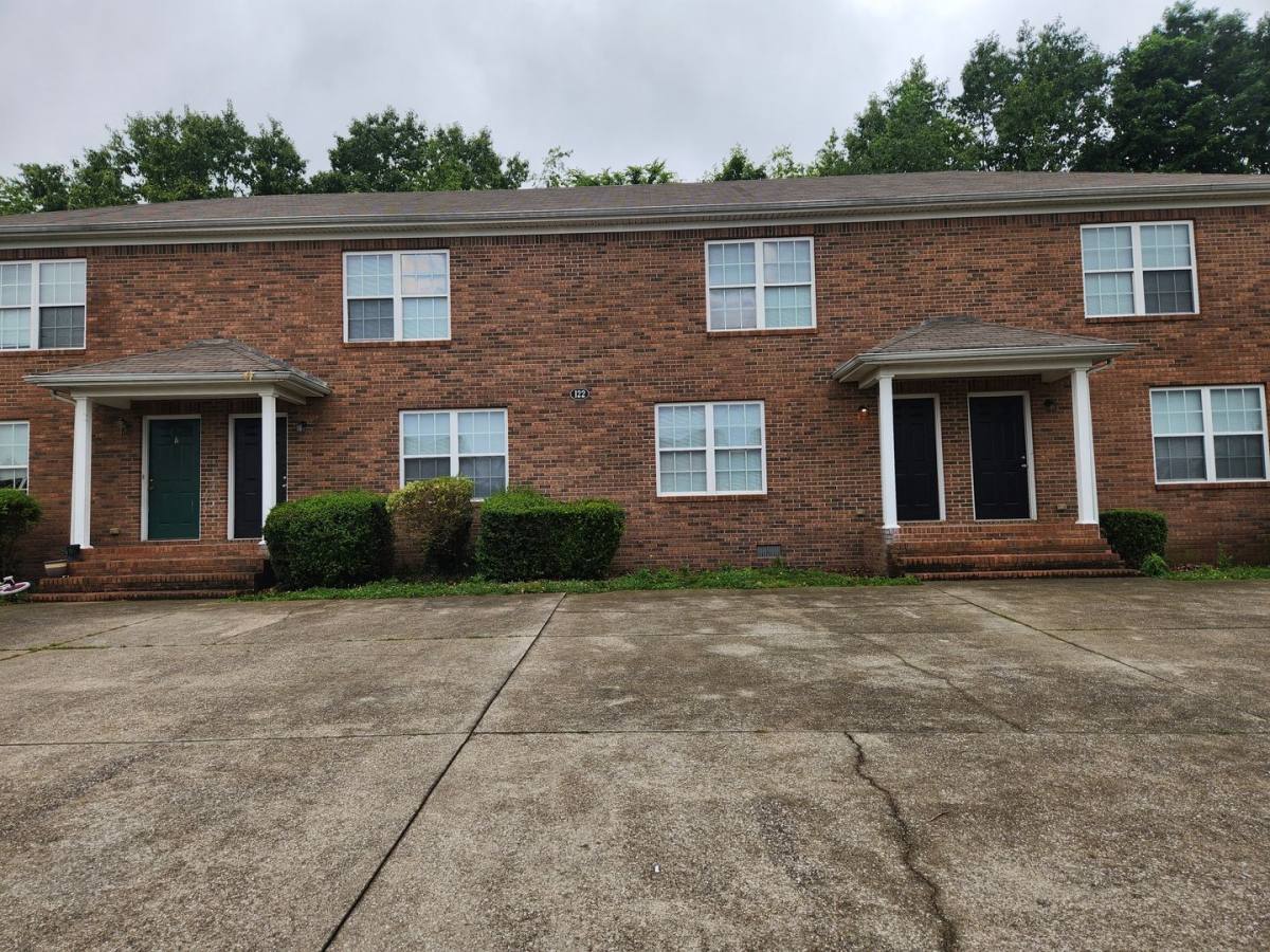 Apartment for rent at 100 Bob White Way, Glasgow, KY 42141