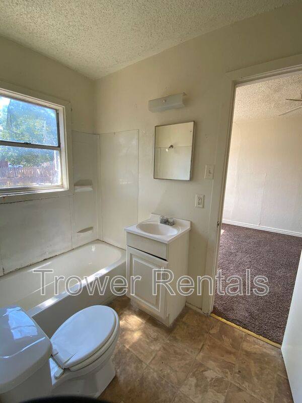 Apartment for rent at 2101 W 10th #7, Odessa, TX 79762