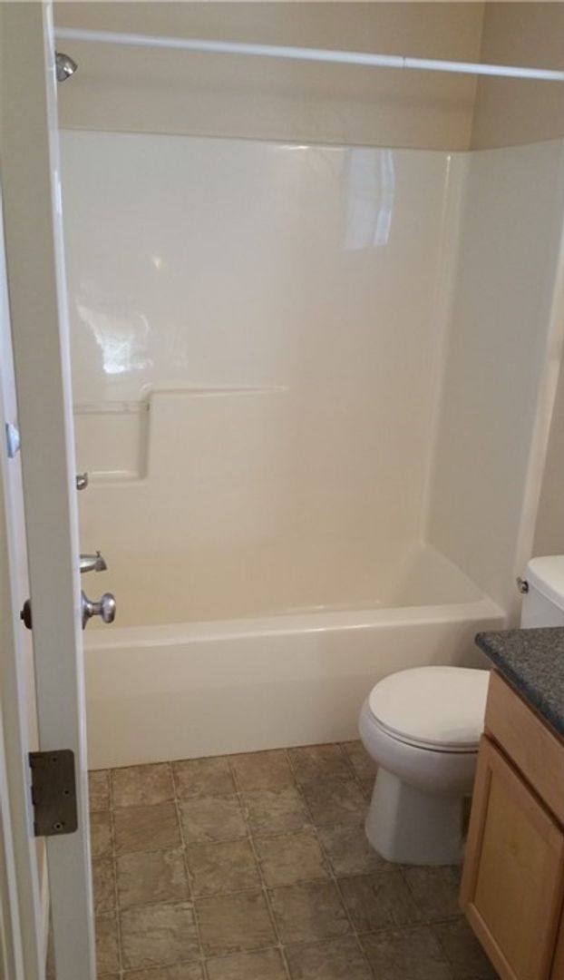 Townhouse for rent at 5786 Portal Way, Ferndale, WA 98248