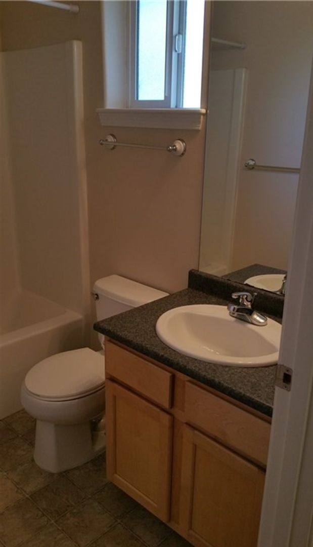 Townhouse for rent at 5786 Portal Way, Ferndale, WA 98248