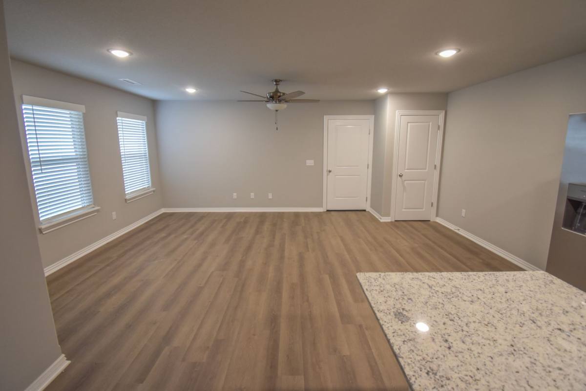 House for rent at 929 W Buchanan St, Prairie Grove, AR 72753