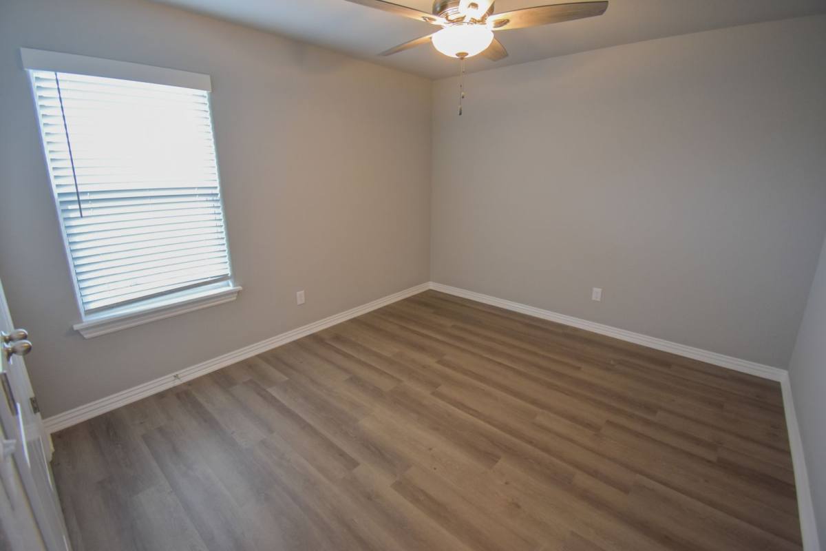 House for rent at 929 W Buchanan St, Prairie Grove, AR 72753