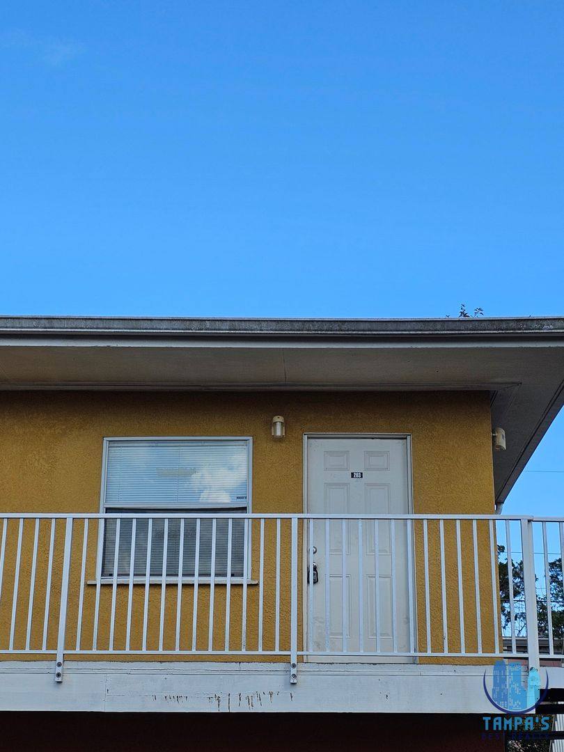 Apartment for rent at 119 N Evergreen Ave, Clearwater, FL 33755