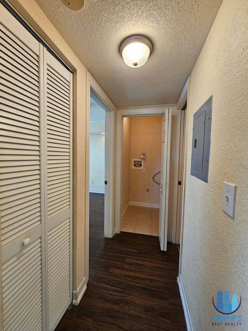 Apartment for rent at 119 N Evergreen Ave, Clearwater, FL 33755