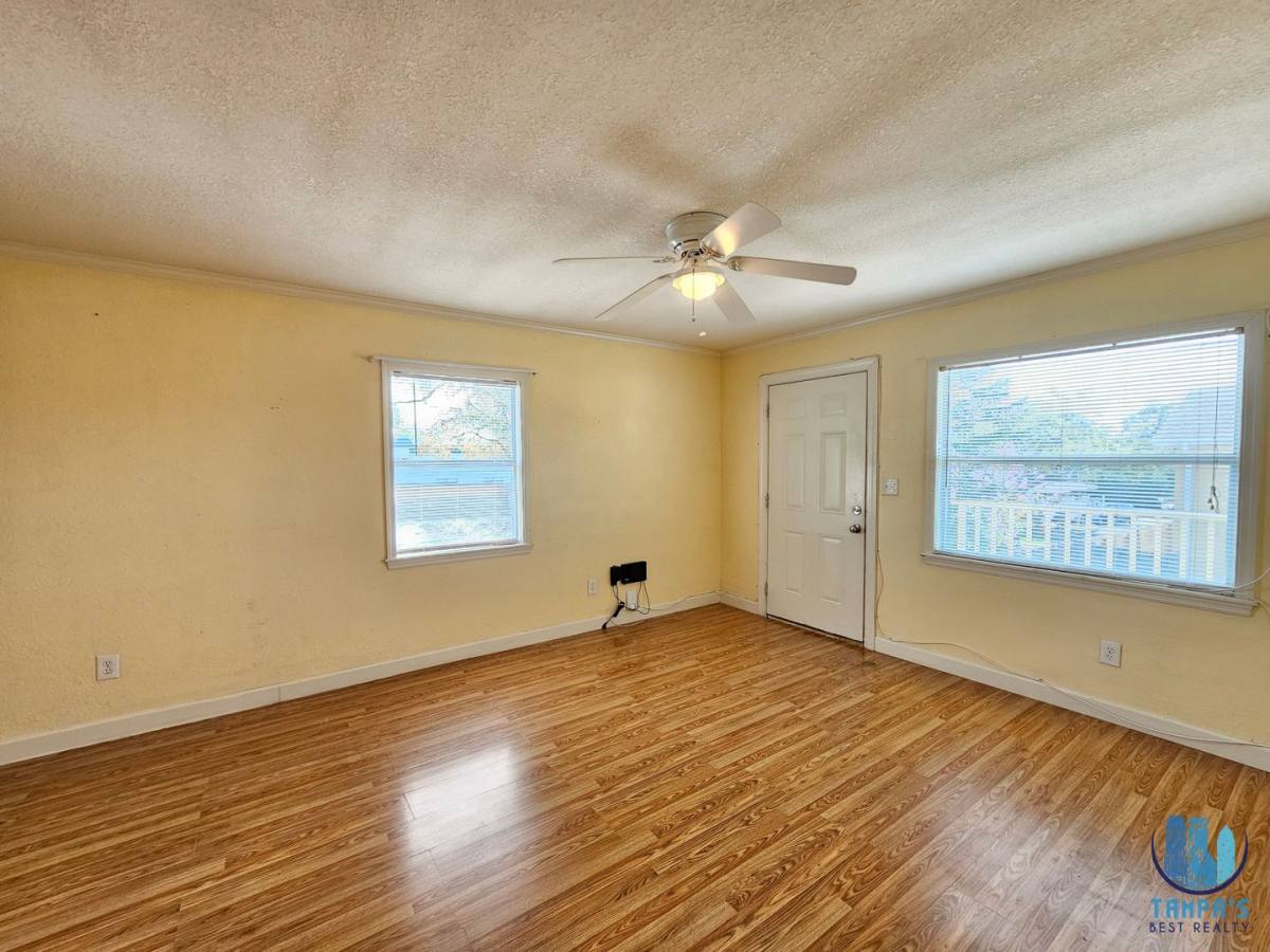 Apartment for rent at 119 N Evergreen Ave, Clearwater, FL 33755