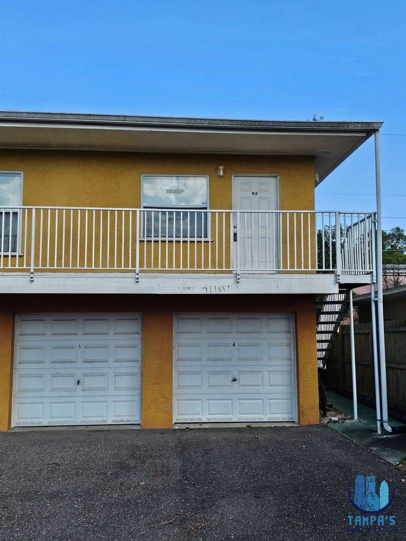Apartment for rent at 119 N Evergreen Ave, Clearwater, FL 33755