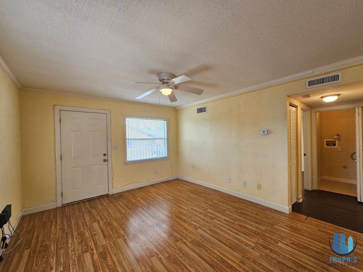 Apartment for rent at 119 N Evergreen Ave, Clearwater, FL 33755