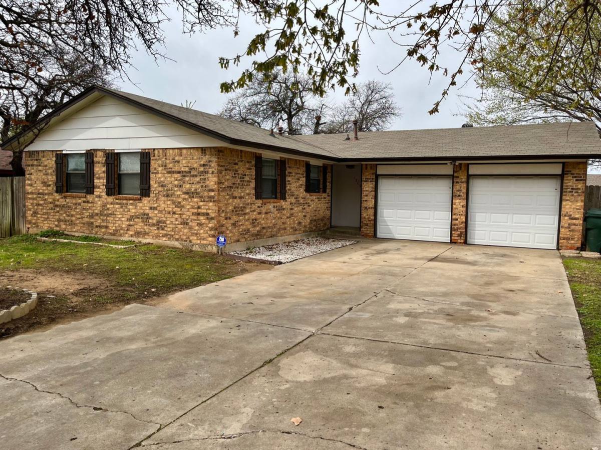 House for rent at 1809 Michell Dr, Oklahoma City, OK 73141