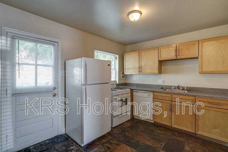 Townhouse for rent at 5211 Goolsby Court, Richmond, VA 23234