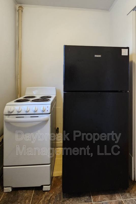 Apartment for rent at 6 11th St S, Fargo, ND 58103