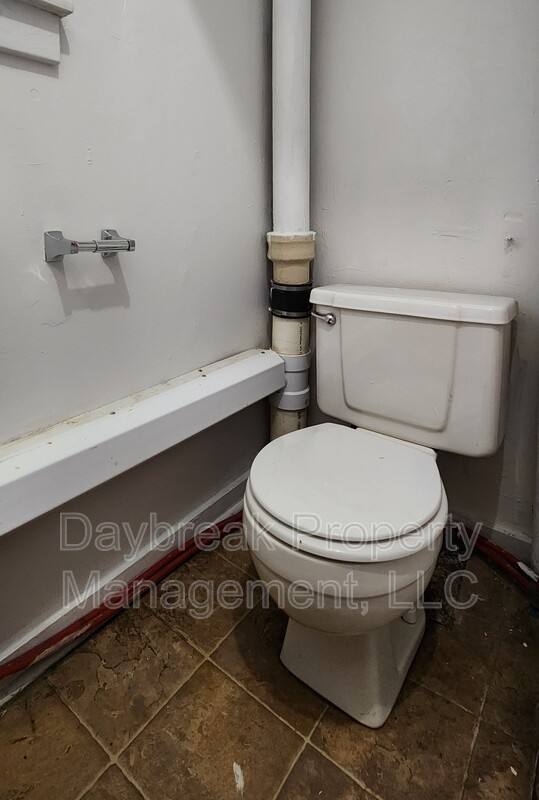 Apartment for rent at 6 11th St S, Fargo, ND 58103