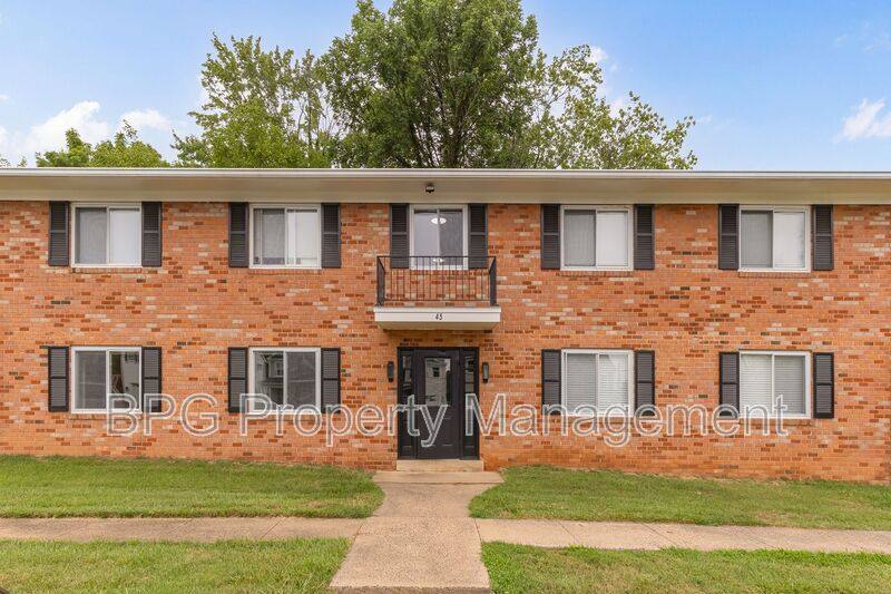 Apartment for rent at 45 Washington St #4, Warrenton, VA 20186