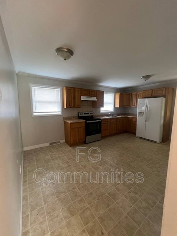 House for rent at 5212 Lewis Rd, Gastonia, NC 28052