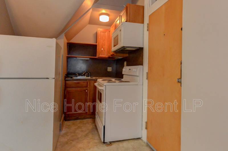 Apartment for rent at 239 Vine St #8, Riverside, NJ 08075