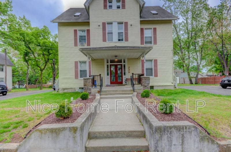 Apartment for rent at 239 Vine St #8, Riverside, NJ 08075