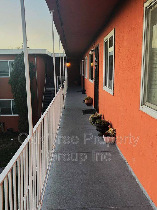 Apartment for rent at 922 Carlson Blvd #5, Richmond, CA 94804