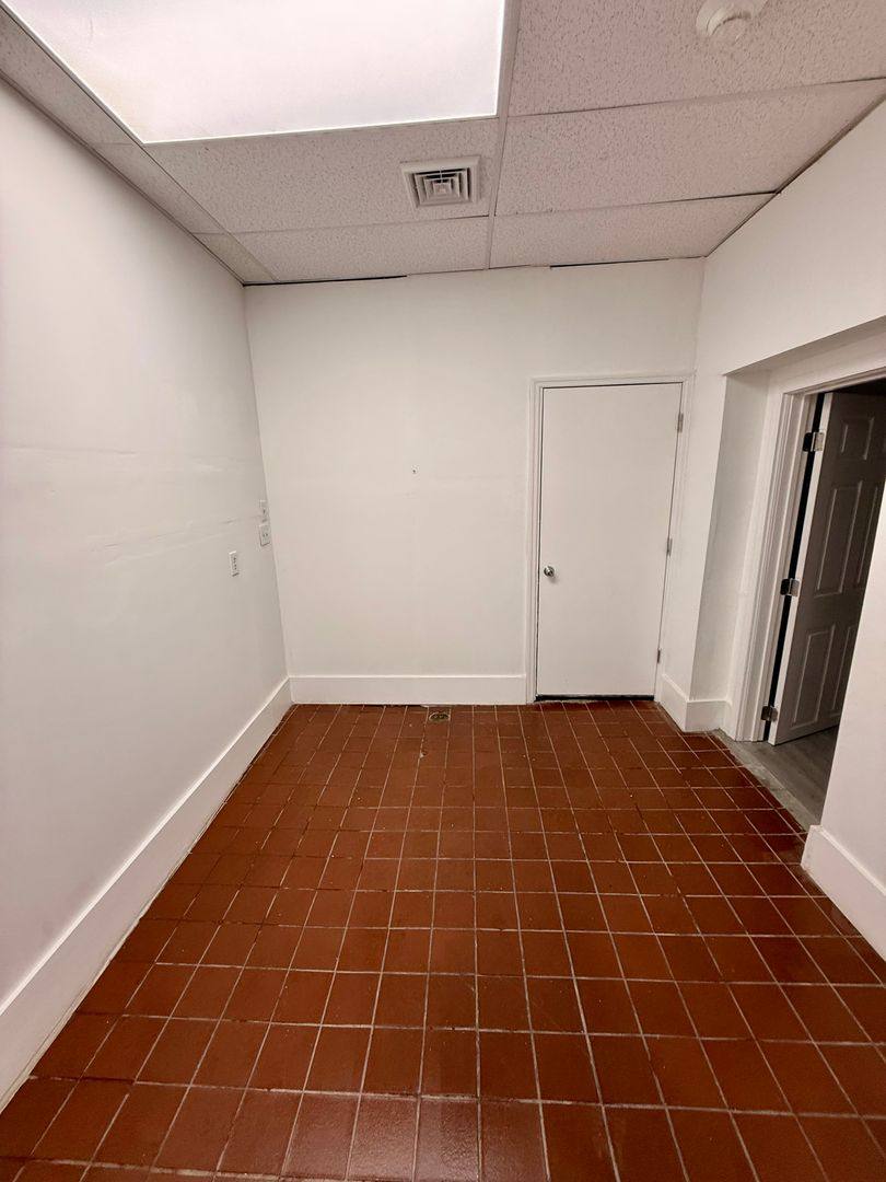 Apartment for rent at 901 Brunswick Ave, Trenton, NJ 08638