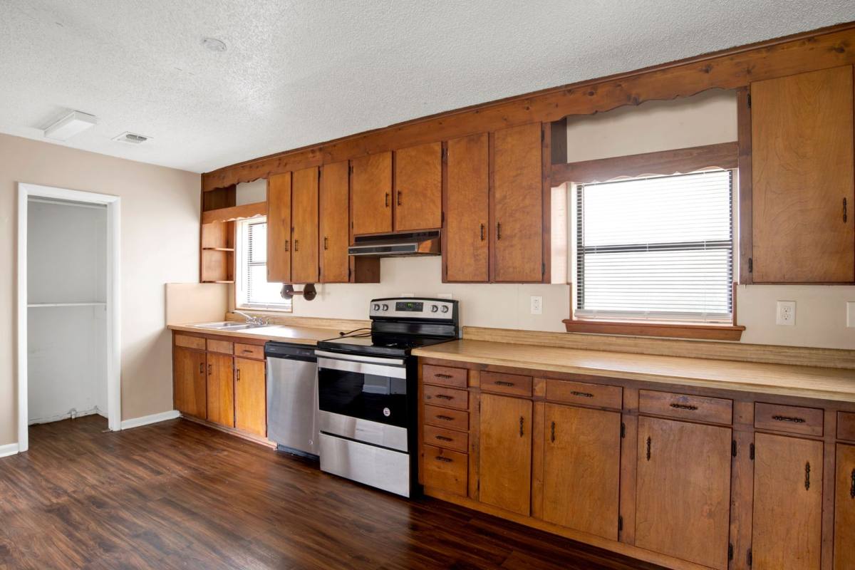 House for rent at 2802 W Gonzalez St, Pensacola, FL 32505