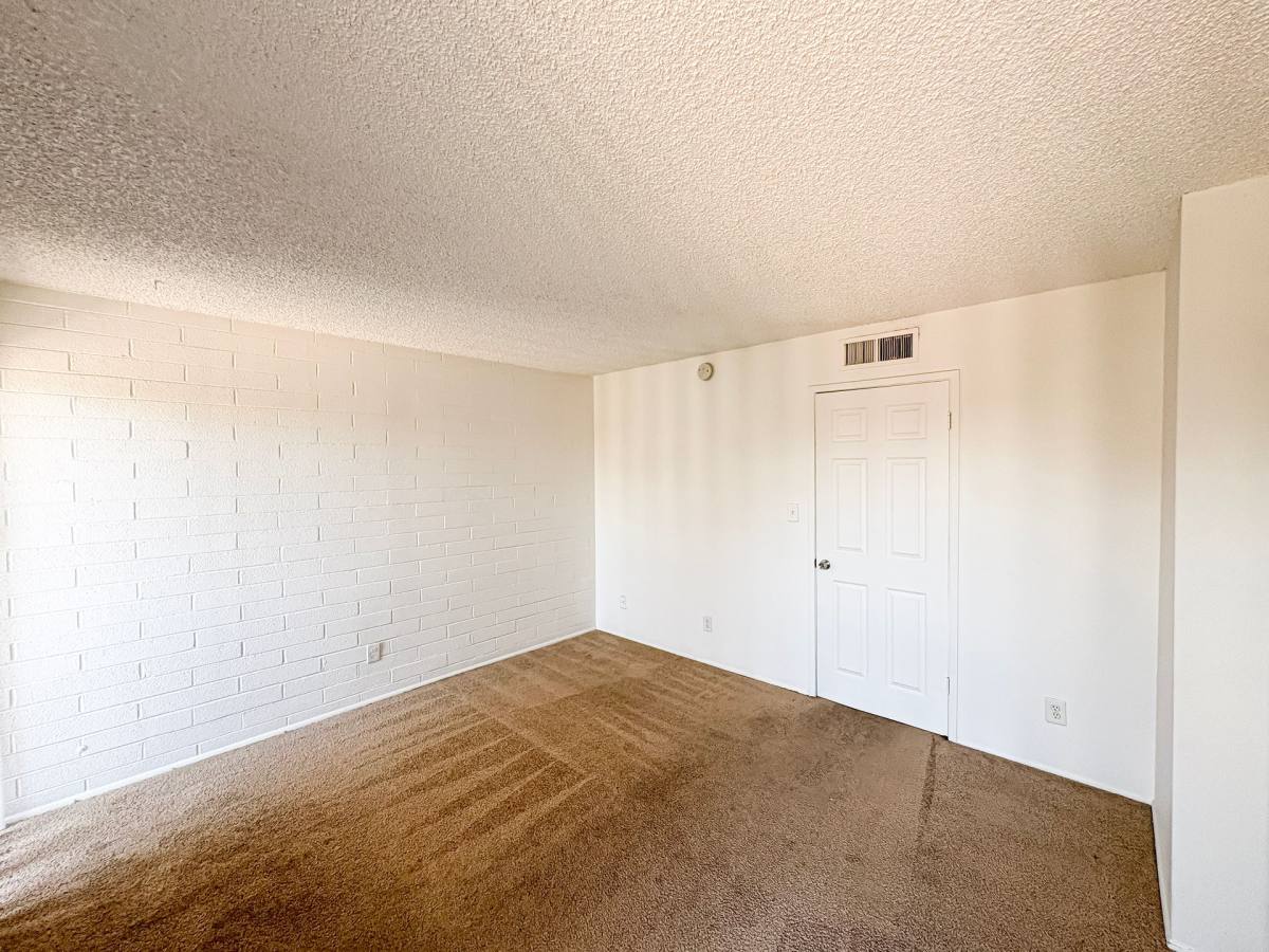 Apartment for rent at 6802 N 17th Ave, Phoenix, AZ 85015