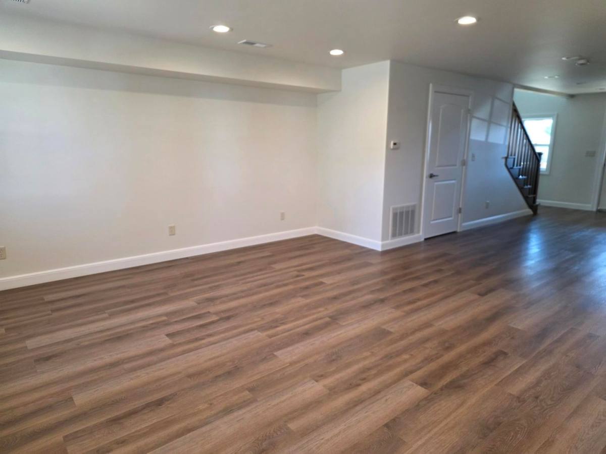 Apartment for rent at 43 W Main St, Jeromesville, OH 44840